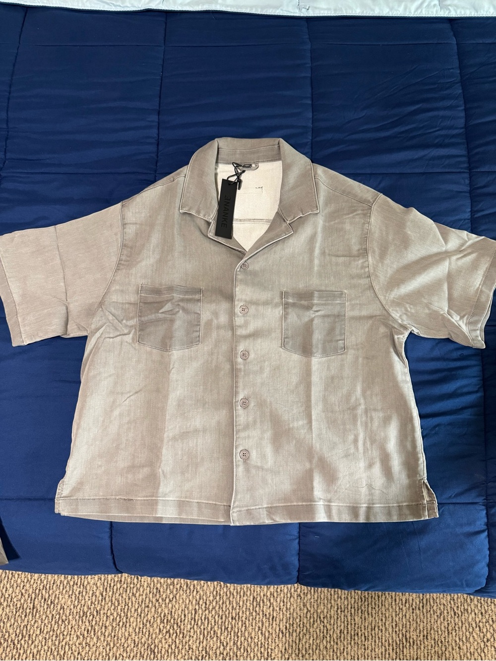 ANANKE Light Grey Short-Sleeve Button-Up Shirt
